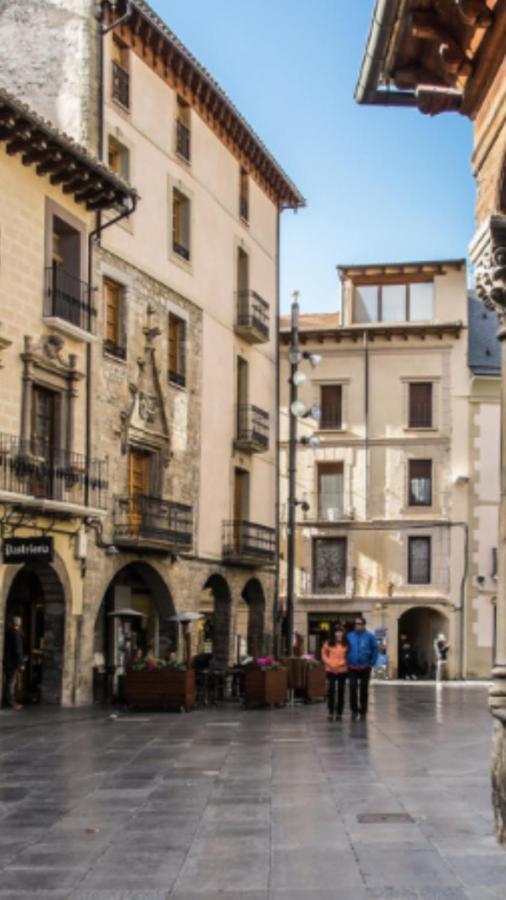 El Balcon De La Catedral Apartment Jaca Exterior photo